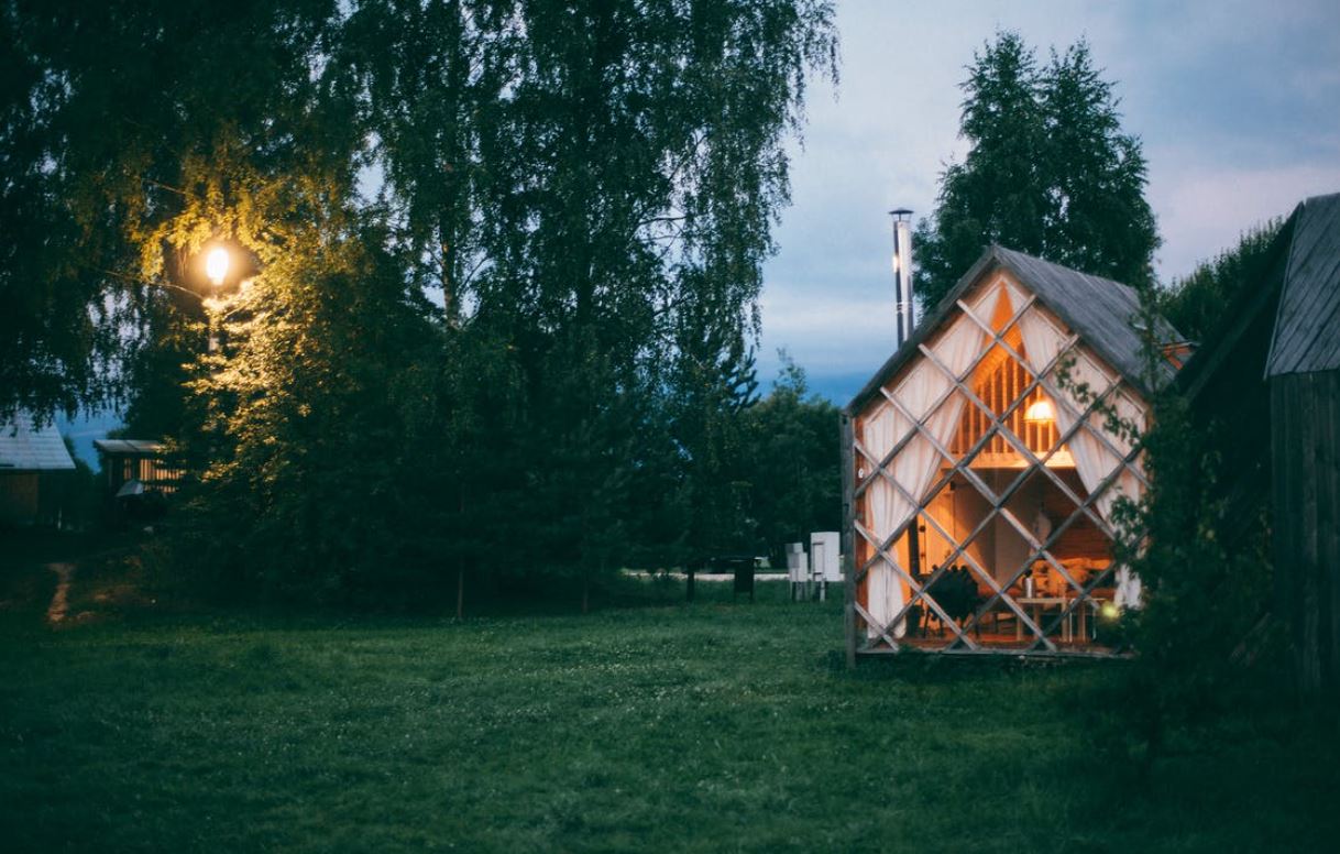 Design Gartenhaus – Schlichte Gartenhütte war einmal